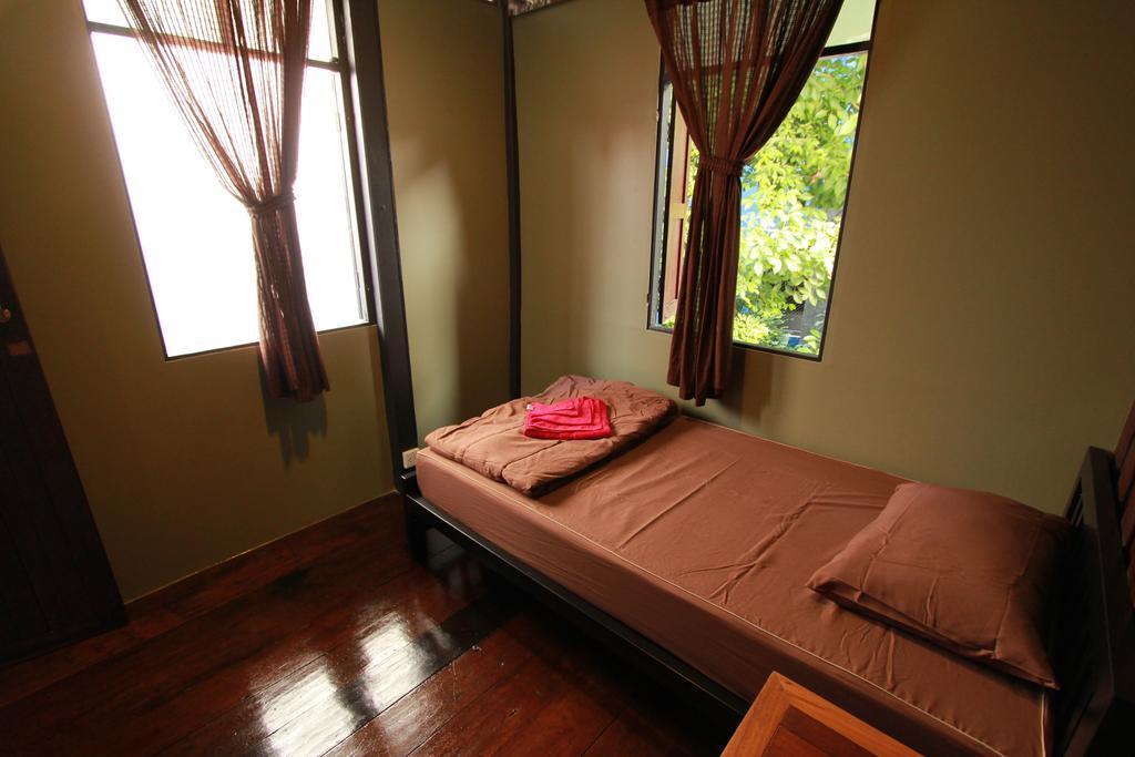 Viman Guesthouse Bangkok Exterior foto